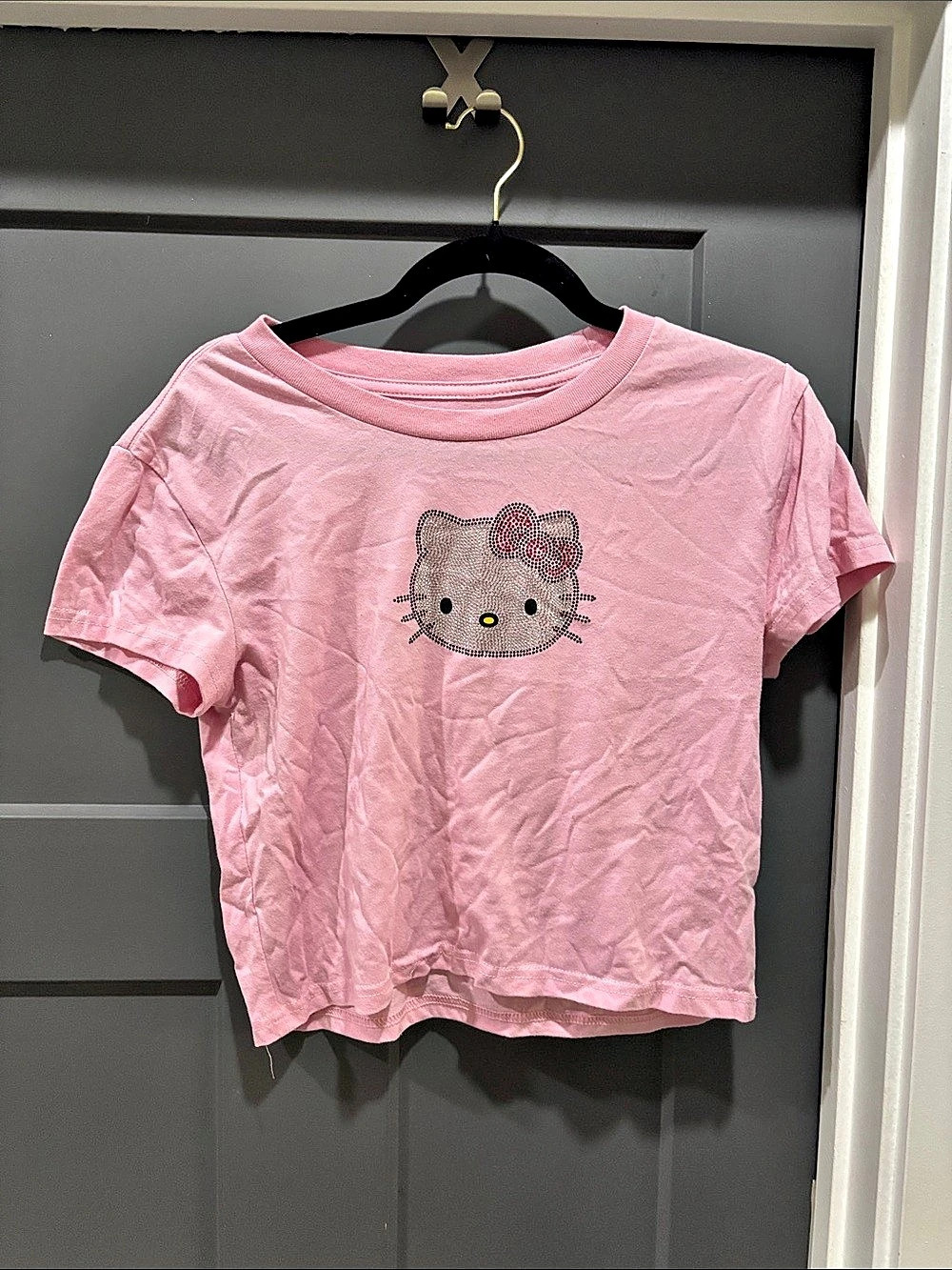 Aeropostale Hello Kitty Rhinestone Face Cropped Tee Pink Size Medium